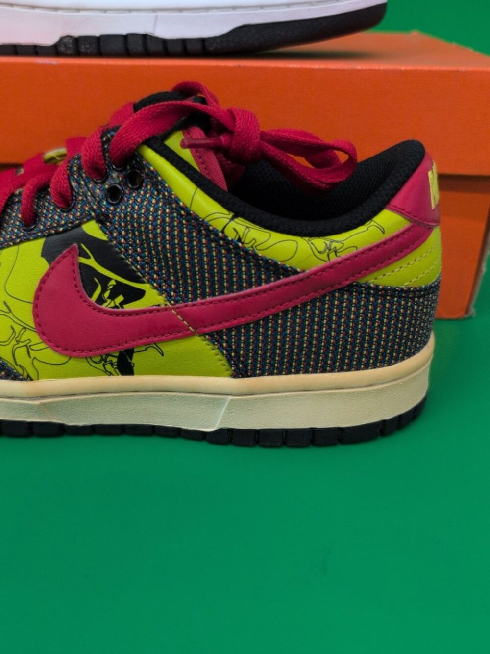Nike Dunk Low Premium Women's Shoes US 8 Black & Sport Red Bright 313600-061 - Picture 2 of 15